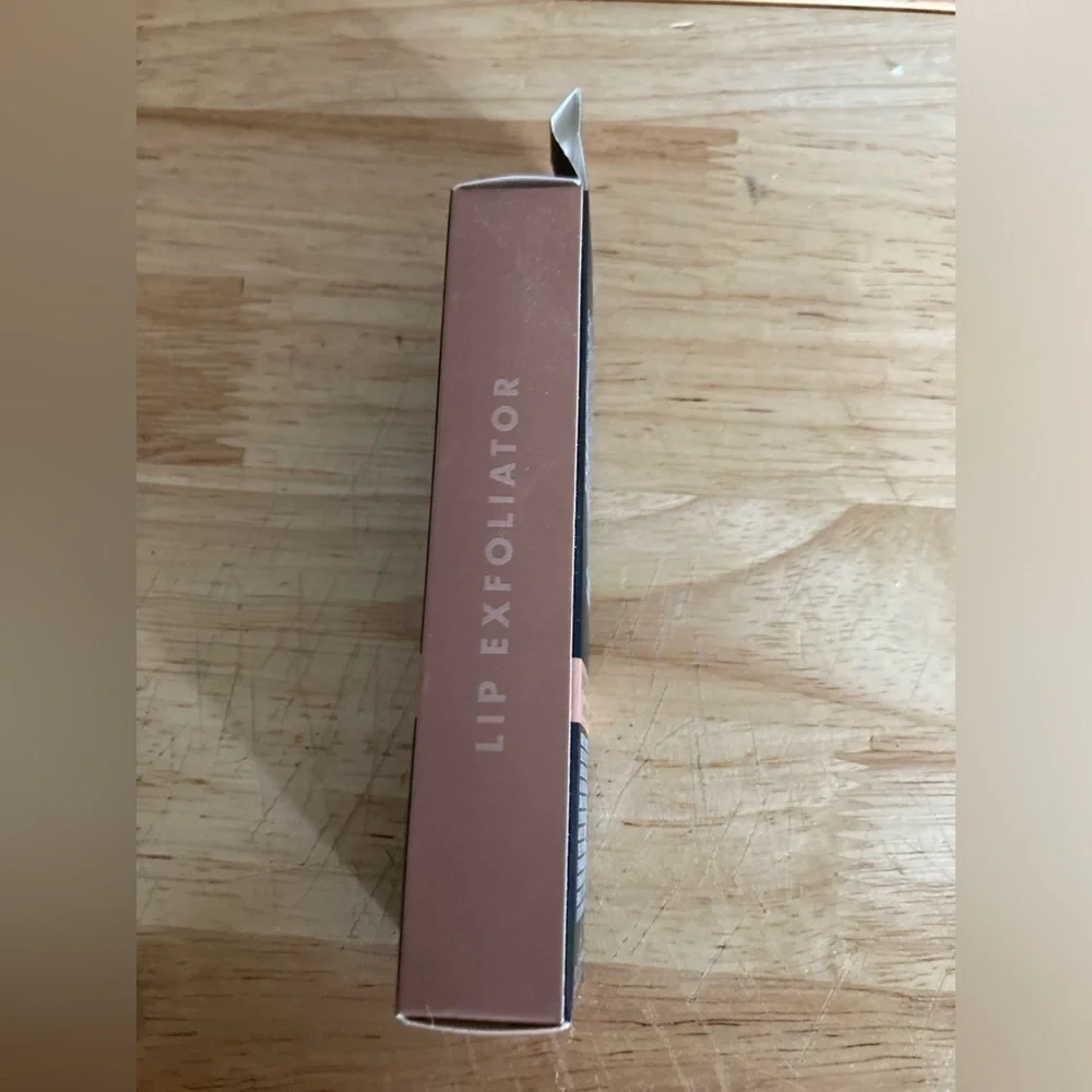 NWT Elf lip exfoliate in brown sugar in 0.12 oz size